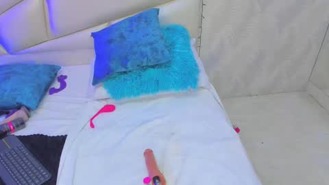 lulu online show from February 10, 10:51 pm