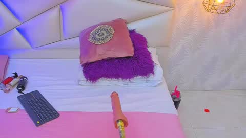 lulu online show from February 19, 7:38 pm