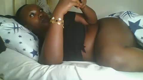 lulu_sparks1 online show from November 8, 6:13 am