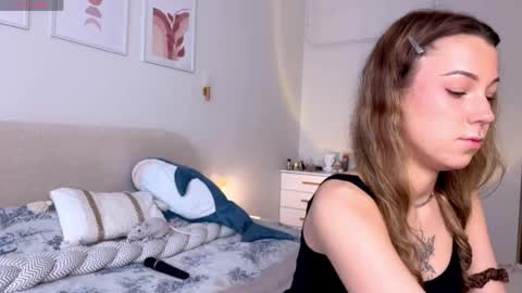 Snapshot of luluberryx chatting on May 14, 2:40 am lulu berry online show from May 14, 2:40 am