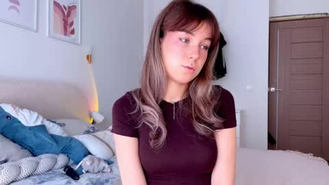 Snapshot of luluberryx chatting on May 17, 2:20 am lulu berry online show from May 17, 2:20 am