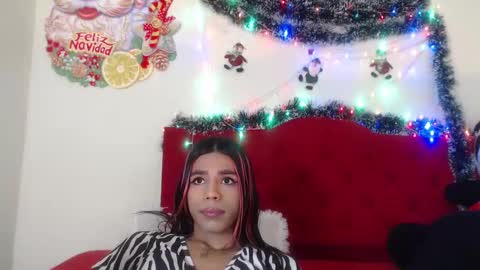 LULU online show from December 14, 5:47 pm