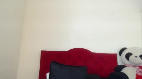 LULU online show from March 5, 5:29 pm