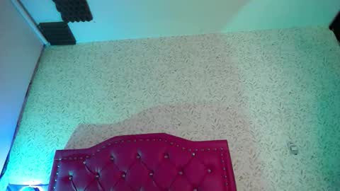 Luly online show from November 7, 3:28 am