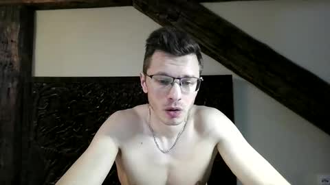 Andrew independent model 2000-0000 CET daily online show from April 4, 5:21 pm