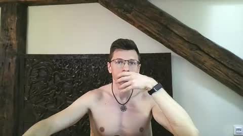 Andrew independent model 2000-0000 CET daily online show from June 9, 1:34 pm