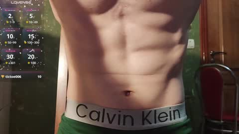 Snapshot of lumberxxxx chatting on January 28, 5:03 pm lumberxxxx online show from January 28, 5:03 pm