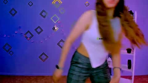 Snapshot of lumi_soft chatting on April 23, 7:52 am Sweet Lumi online show from April 23, 7:52 am
