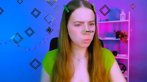 Snapshot of lumi_soft chatting on May 23, 7:35 am Sweet Lumi online show from May 23, 7:35 am
