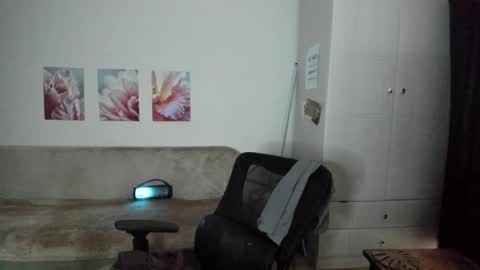 Lumi online show from April 4, 12:35 pm