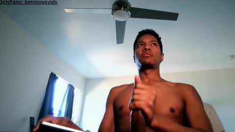 Snapshot of luminouscummer chatting on November 23, 7:02 pm luminous online show from November 23, 7:02 pm