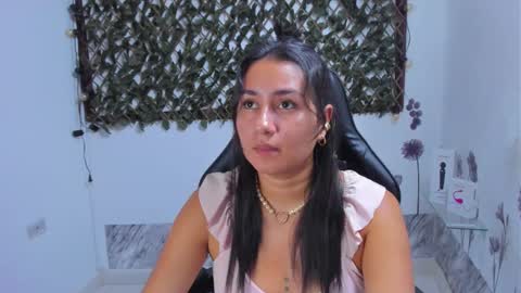 Luna  online show from October 11, 8:29 pm