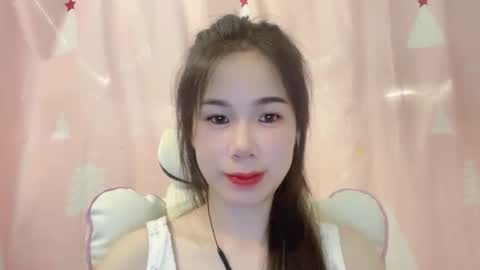 Snapshot of luna4739 chatting on May 22, 7:30 pm Luna online show from May 22, 7:30 pm