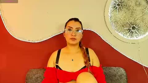 Snapshot of luna__velvet chatting on July 29, 1:20 pm luna__velvet online show from July 29, 1:20 pm