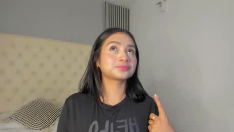 luna and banji online show from February 15, 3:58 am