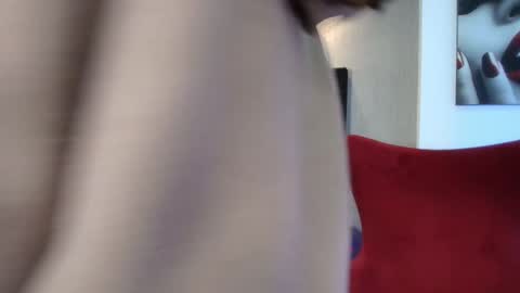 Luna And Titan  online show from January 13, 1:05 pm