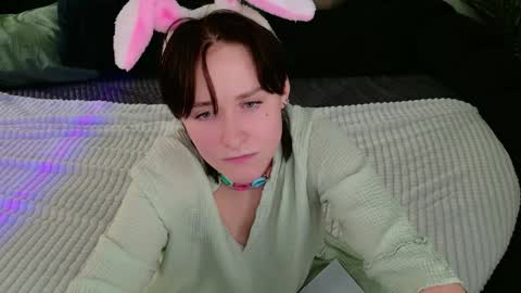 luna_backer online show from February 28, 9:49 pm