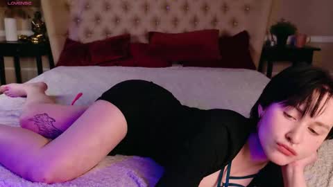 luna_backer online show from March 7, 10:07 pm