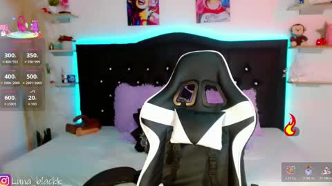 Snapshot of luna_blackk_ chatting on November 4, 9:25 pm Luna online show from November 4, 9:25 pm