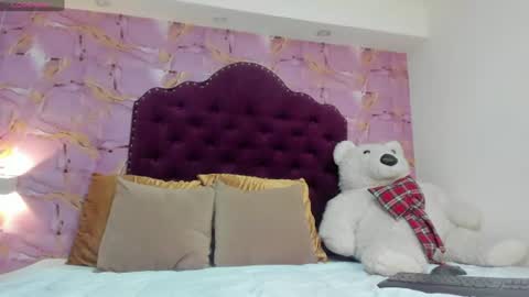 Snapshot of luna_bloomm_ chatting on July 4, 6:08 am Luna Bloom online show from July 4, 6:08 am