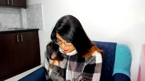 luna  online show from February 18, 11:22 am