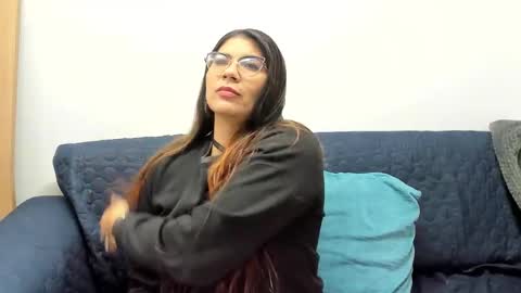 luna  online show from March 2, 11:29 am