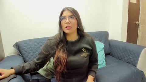 luna  online show from September 19, 11:22 am