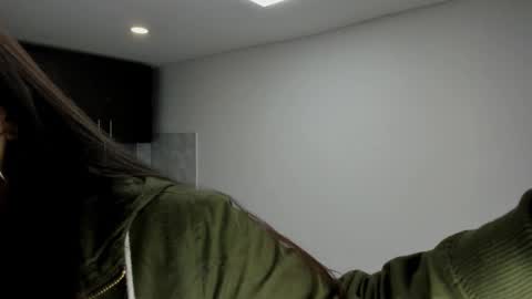 luna  online show from November 11, 11:10 am