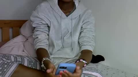 maskedmalkia online show from April 14, 6:58 pm