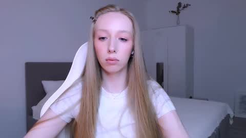 Luna online show from December 14, 9:08 pm