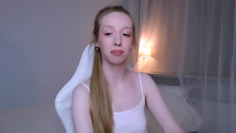 Luna online show from April 18, 10:43 pm