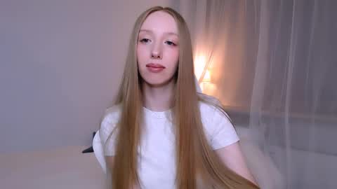 Luna online show from April 22, 9:27 pm