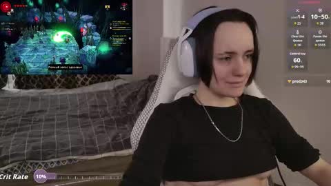 luna_loveeee online show from March 12, 4:51 am