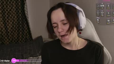 luna_loveeee online show from March 22, 3:43 am