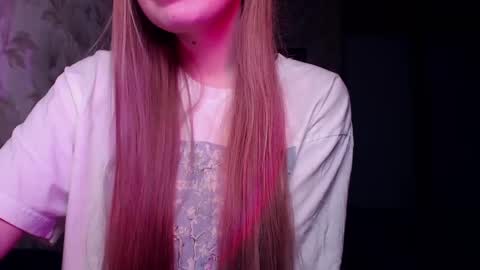 Snapshot of luna_loveisgood chatting on January 2, 6:34 pm Luna online show from January 2, 6:34 pm