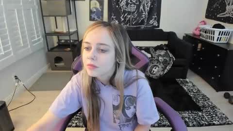 Luna online show from March 7, 5:32 pm