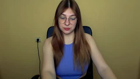 Snapshot of luna_lush_ chatting on May 12, 9:06 am Luna online show from May 12, 9:06 am