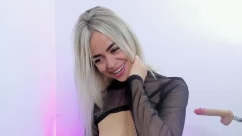 Snapshot of luna_marquez_ chatting on May 25, 6:58 pm Luna Marquez online show from May 25, 6:58 pm