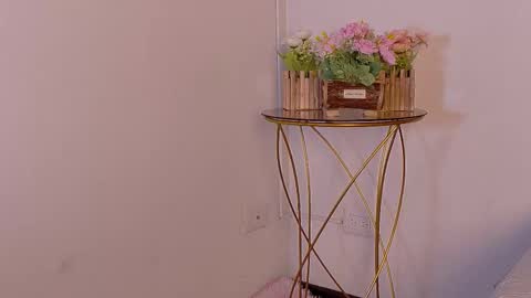   online show from September 18, 9:06 pm