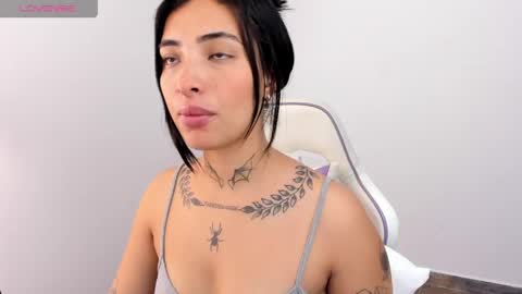 luna rose online show from May 10, 12:49 am