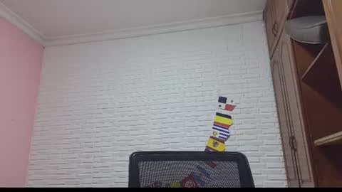Snapshot of luna_rousse26 chatting on July 15, 4:34 pm luna_rousse26 online show from July 15, 4:34 pm