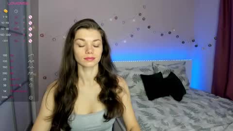 luna_smille online show from March 6, 8:19 am