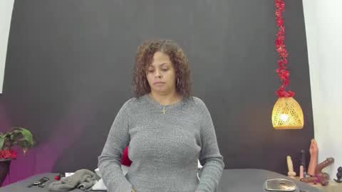 Luna online show from January 6, 8:01 pm