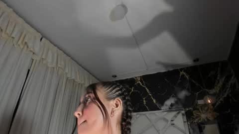 luna online show from January 6, 6:55 pm