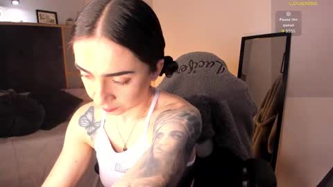 Luna online show from February 8, 1:25 pm