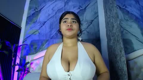Snapshot of luna_tower chatting on October 21, 7:47 pm luna_tower online show from October 21, 7:47 pm