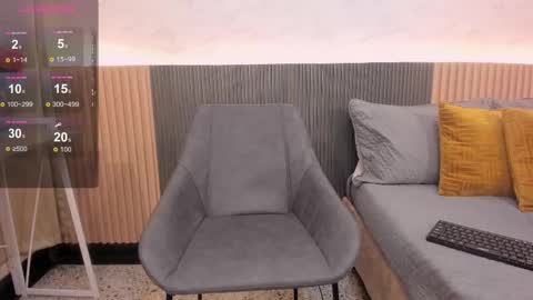 luna_valle online show from September 29, 8:24 pm