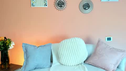 LUNA  online show from February 27, 7:03 pm