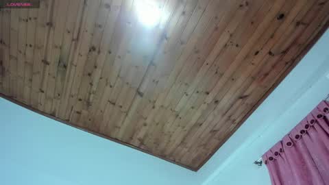 luna_velveth1 online show from April 22, 10:28 am