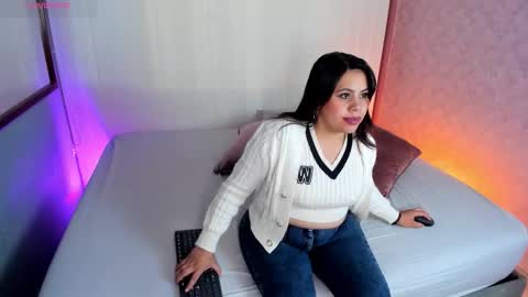 Luna  online show from December 17, 11:16 am